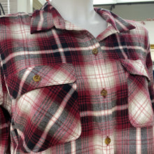 Load image into Gallery viewer, Eddie Bauer plaid button up L
