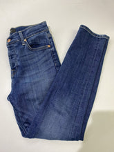 Load image into Gallery viewer, Seven for All mankind Josefina jeans 24
