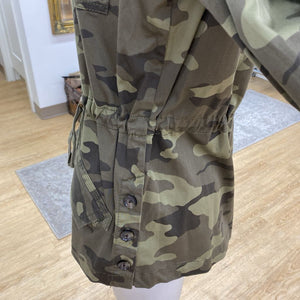 Banana Republic Camo jacket Sp