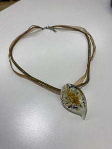 Ribbon necklace with glass pendant