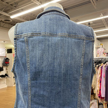 Load image into Gallery viewer, Talbots denim vest M
