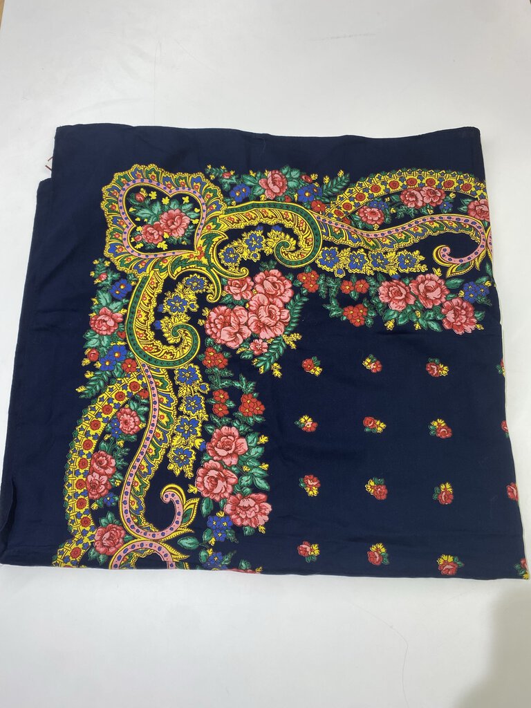 Meadela paisley scarf