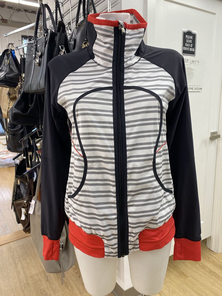 Lululemon light jacket 8