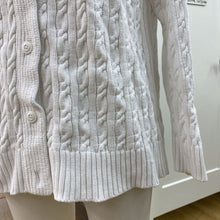 Load image into Gallery viewer, LL Bean cableknit cardi M
