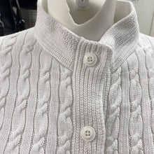 Load image into Gallery viewer, LL Bean cableknit cardi M
