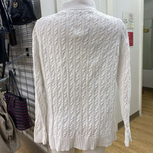 Load image into Gallery viewer, LL Bean cableknit cardi M
