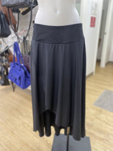 Load image into Gallery viewer, Halara hi/low hem skirt L
