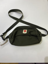 Load image into Gallery viewer, FJALLRAVEN hip pack
