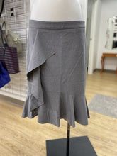 Load image into Gallery viewer, Banana Republic frill detail skirt 10
