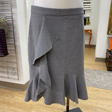 Load image into Gallery viewer, Banana Republic frill detail skirt 10
