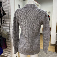 Load image into Gallery viewer, Aran Mor (Ireland) chunky merino wool sweater M
