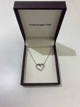 Load image into Gallery viewer, Michael Hill .925 chain w pave heart pendant
