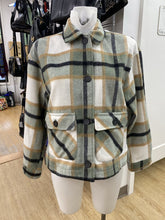 Load image into Gallery viewer, Zara plaid shacket XS
