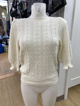 Load image into Gallery viewer, RW&amp;CO short sleeve sweater XS
