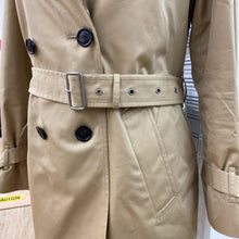 Load image into Gallery viewer, Coach trench coat L
