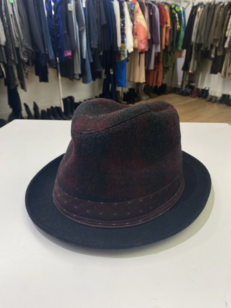 Paul Smith hat