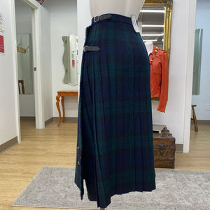 Strathmore wool kilt 18 NWT