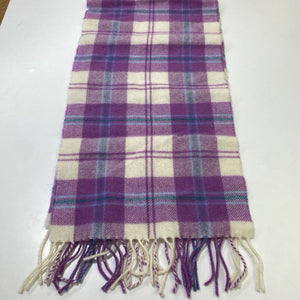 Johnstons Of Elgin Made in Scotland lambswool scarf