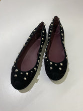 Load image into Gallery viewer, Marc By Marc Jacobs suede mouse flats 39
