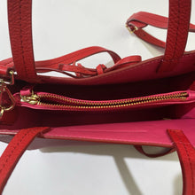 Load image into Gallery viewer, Kate Spade pebbled crossbody
