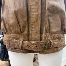 Load image into Gallery viewer, Vintage leather jacket M
