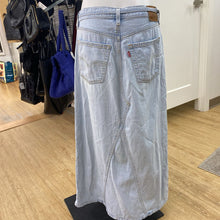 Load image into Gallery viewer, Levis denim maxi skirt 29
