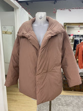 Load image into Gallery viewer, Hudson North quilted coat L
