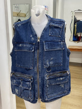 Load image into Gallery viewer, Zara denim vest L
