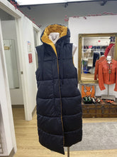 Load image into Gallery viewer, Zara reversible quilted puffer vest S
