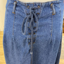 Load image into Gallery viewer, Tristan &amp; Iseut vintage denim skirt 9
