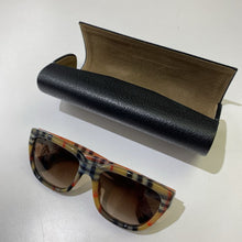 Load image into Gallery viewer, Burberry sunglasses
