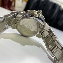 Load image into Gallery viewer, Bulova rhinestone detail watch
