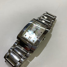 Load image into Gallery viewer, Tissot mother of pearl face watch
