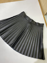 Load image into Gallery viewer, Lulus pleated pleather mini skirt S NWT
