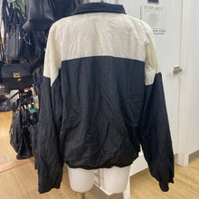 Load image into Gallery viewer, Wilson vintage windbreaker L
