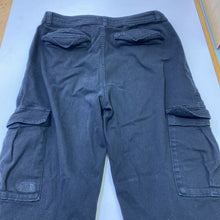 Load image into Gallery viewer, The North Face cargo jeans 8
