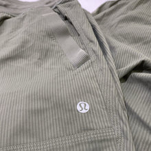 Load image into Gallery viewer, Lululemon cargo pants XL
