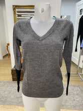 Load image into Gallery viewer, Club Monaco fine knit sweater XS
