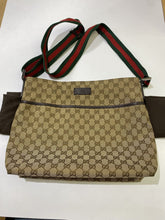 Load image into Gallery viewer, Gucci vintage crossbody
