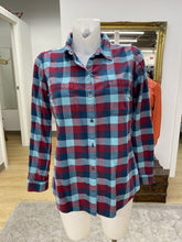 Load image into Gallery viewer, Royal Robbins plaid shirt S
