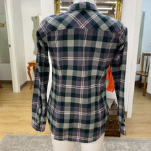 Load image into Gallery viewer, Royal Robbins plaid shirt XS
