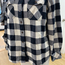 Load image into Gallery viewer, Roots plaid shirt M
