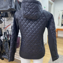 Load image into Gallery viewer, IZOD light short puffer XS
