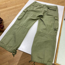 Load image into Gallery viewer, Zara cargo pants 4
