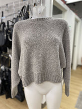 Load image into Gallery viewer, Babaton cropped sweater S
