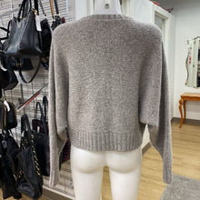 Load image into Gallery viewer, Babaton cropped sweater S
