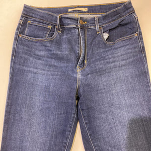 Levis high rise straight jeans 30