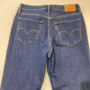 Levis High Rise bootcut jeans 30