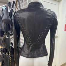 Load image into Gallery viewer, Danier leather jacket 2XS
