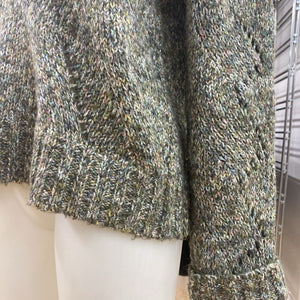 Line open detail sweater M